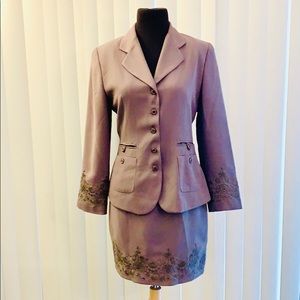 Vintage Francess Erita embroidered gray skirt suit